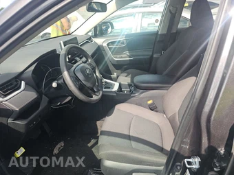 2025 Toyota RAV4 LE - miniatura 7