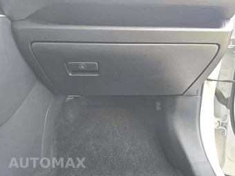 2025 Toyota RAV4 LE - miniatura 19