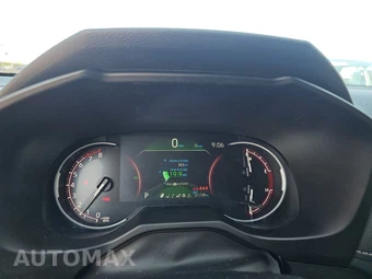 2025 Toyota RAV4 LE - miniatura 12