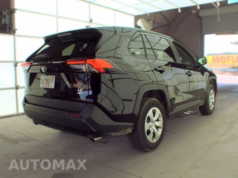2025 Toyota RAV4 LE - miniatura 4