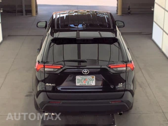 2025 Toyota RAV4 LE - miniatura 5