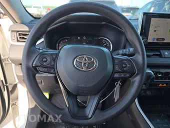 2025 Toyota RAV4 LE - miniatura 10