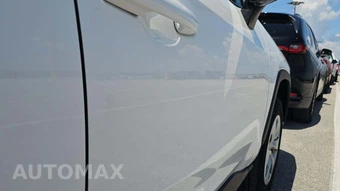 2025 Toyota RAV4 LE - miniatura 23
