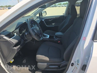 2025 Toyota RAV4 LE - miniatura 7