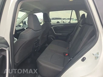 2025 Toyota RAV4 LE - miniatura 13