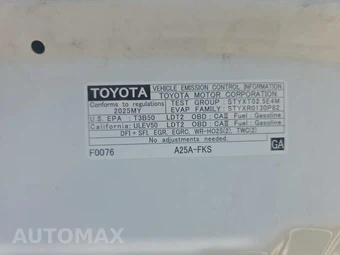2025 Toyota RAV4 LE - miniatura 20