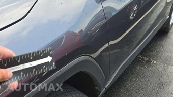 2025 Toyota RAV4 LE - miniatura 23