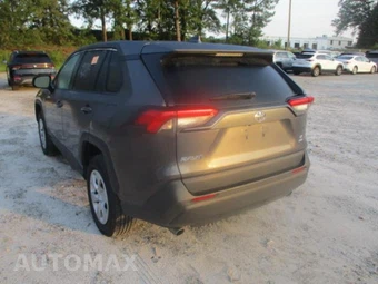 2025 Toyota RAV4 LE - miniatura 12