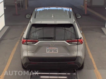 2025 Toyota RAV4 LE - miniatura 5