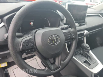 2025 Toyota RAV4 LE - miniatura 10