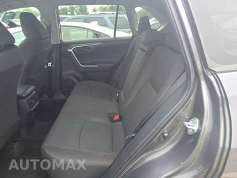 2025 Toyota RAV4 LE - miniatura 13