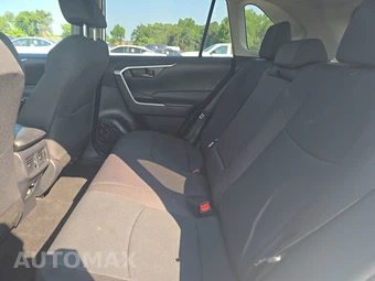 2025 Toyota RAV4 LE - miniatura 13