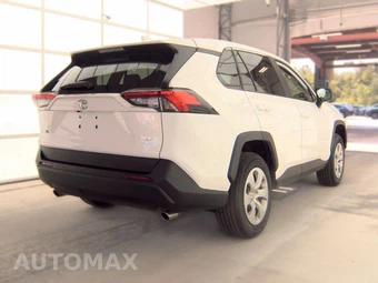 2025 Toyota RAV4 LE - miniatura 4