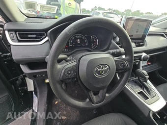 2025 Toyota RAV4 LE - miniatura 10