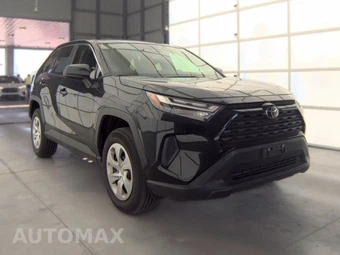 2025 Toyota RAV4 LE - miniatura 3