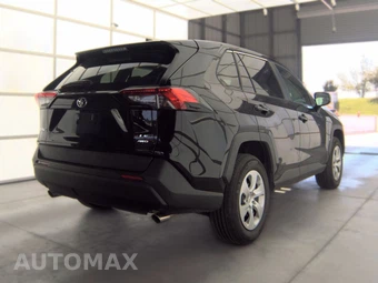 2025 Toyota RAV4 LE - miniatura 4
