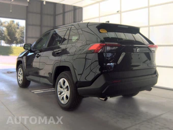 2025 Toyota RAV4 LE - miniatura 6