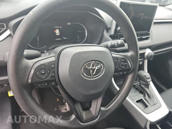 2025 Toyota RAV4 LE - miniatura 10