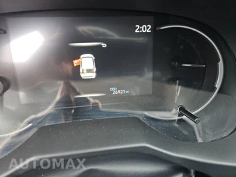 2025 Toyota RAV4 LE - miniatura 12