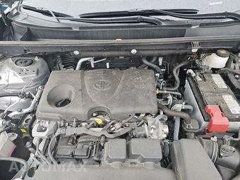 2025 Toyota RAV4 LE - miniatura 15