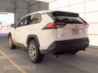 2025 Toyota RAV4 LE - miniatura 6