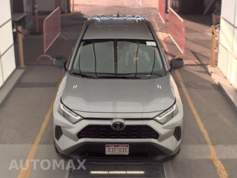 2025 Toyota RAV4 LE - miniatura 2