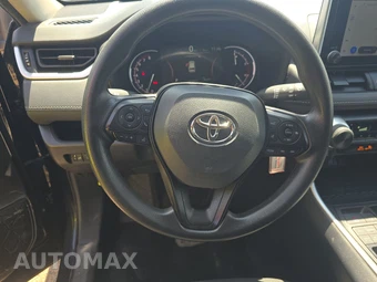 2025 Toyota RAV4 LE – miniatura 10