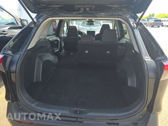 2025 Toyota RAV4 LE – miniatura 16