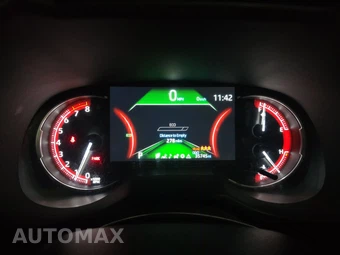 2025 Toyota RAV4 LE - miniatura 12