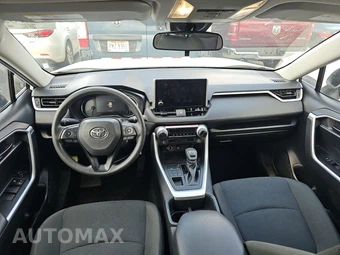 2025 Toyota RAV4 LE - miniatura 11