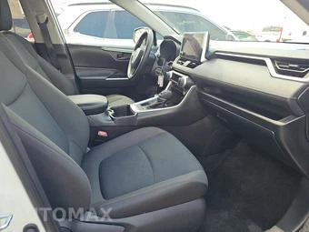 2025 Toyota RAV4 LE - miniatura 8
