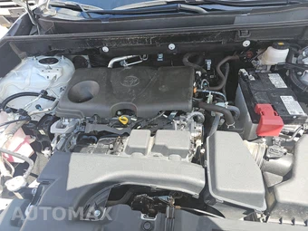 2025 Toyota RAV4 LE - miniatura 15