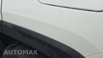 2025 Toyota RAV4 LE - miniatura 27