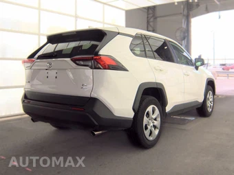 2025 Toyota RAV4 LE - miniatura 4