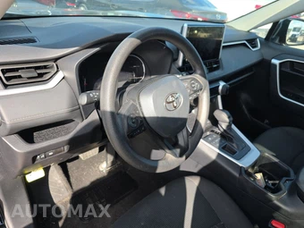 2025 Toyota RAV4 LE - miniatura 10