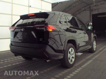 2025 Toyota RAV4 LE - miniatura 4