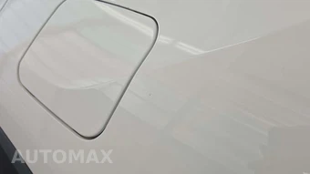 2025 Toyota RAV4 LE - miniatura 32
