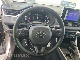 2025 Toyota RAV4 LE - miniatura 10