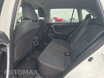 2025 Toyota RAV4 LE - miniatura 13