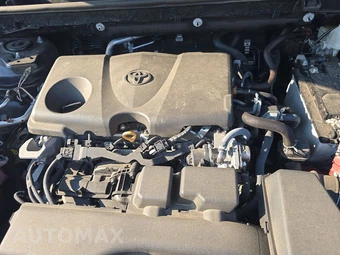 2025 Toyota RAV4 LE - miniatura 15