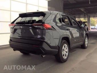 2025 Toyota RAV4 LE - miniatura 4