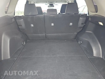 2025 Toyota RAV4 LE - miniatura 23