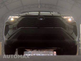 2025 Toyota RAV4 LE - miniatura 3