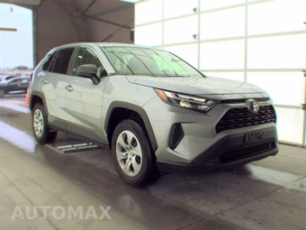 2025 Toyota RAV4 LE - miniatura 3