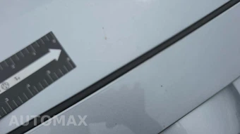 2025 Toyota RAV4 LE - miniatura 30