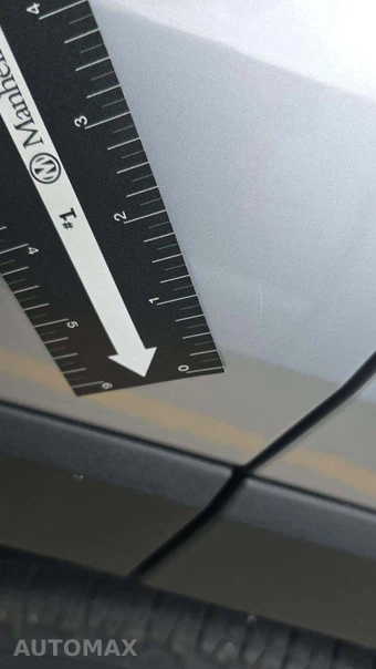 2025 Toyota RAV4 LE - miniatura 33