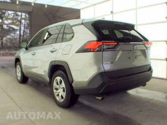 2025 Toyota RAV4 LE - miniatura 6