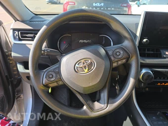 2025 Toyota RAV4 LE - miniatura 10