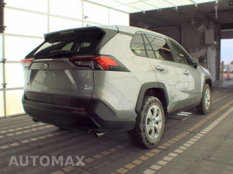 2025 Toyota RAV4 LE - miniatura 4