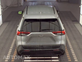 2025 Toyota RAV4 LE - miniatura 5